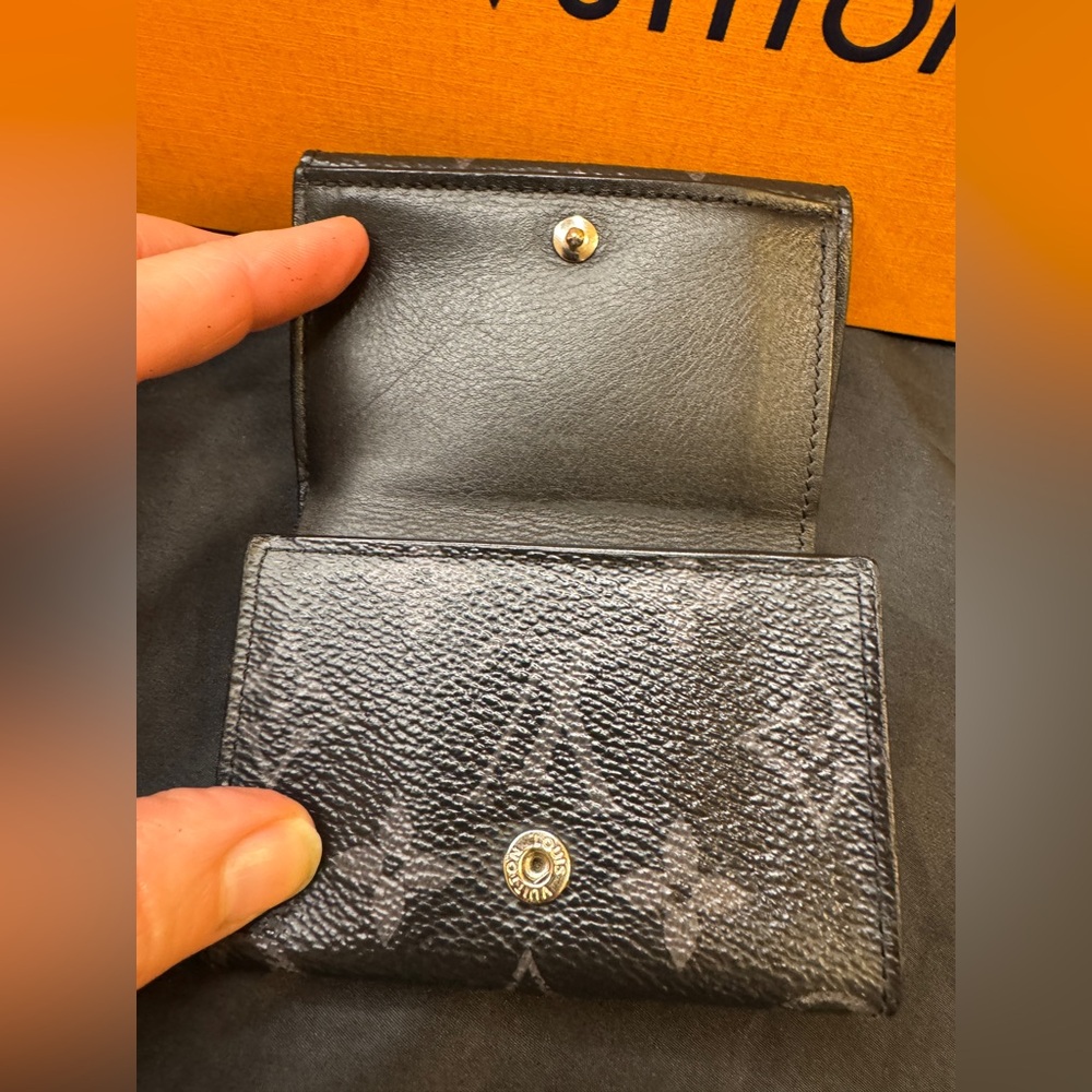 Lv Louis Vuitton Monogram Eclipse Discovery Compa… - image 6